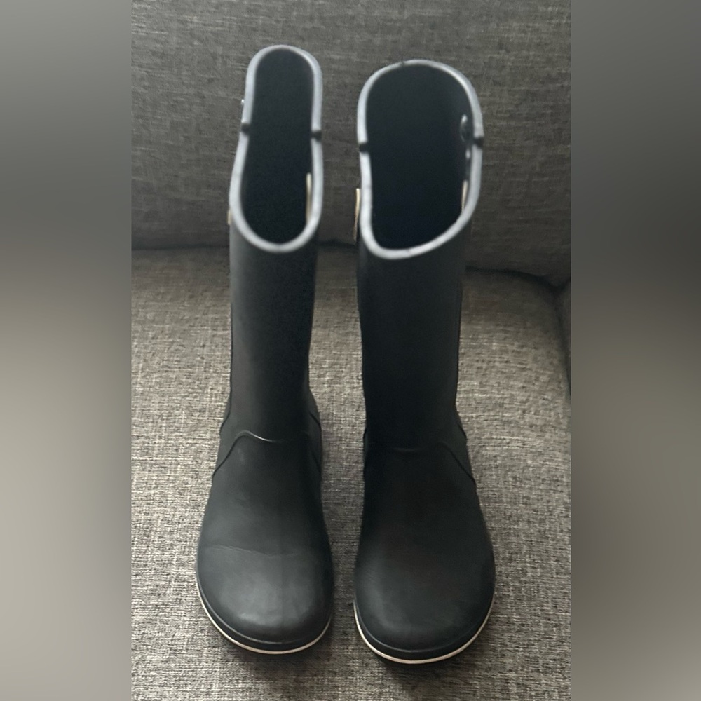 Crocs Jaunt Tall Rain Boots Women's Size 6 Waterproof Pull-on Shoes 10970
